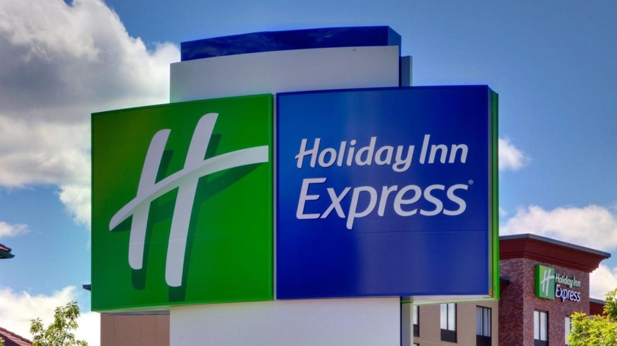 Holiday Inn Express & Suites Sulphur Springs By Ihg Exterior photo
